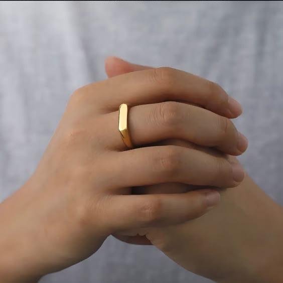 SILVER SIGNET RING